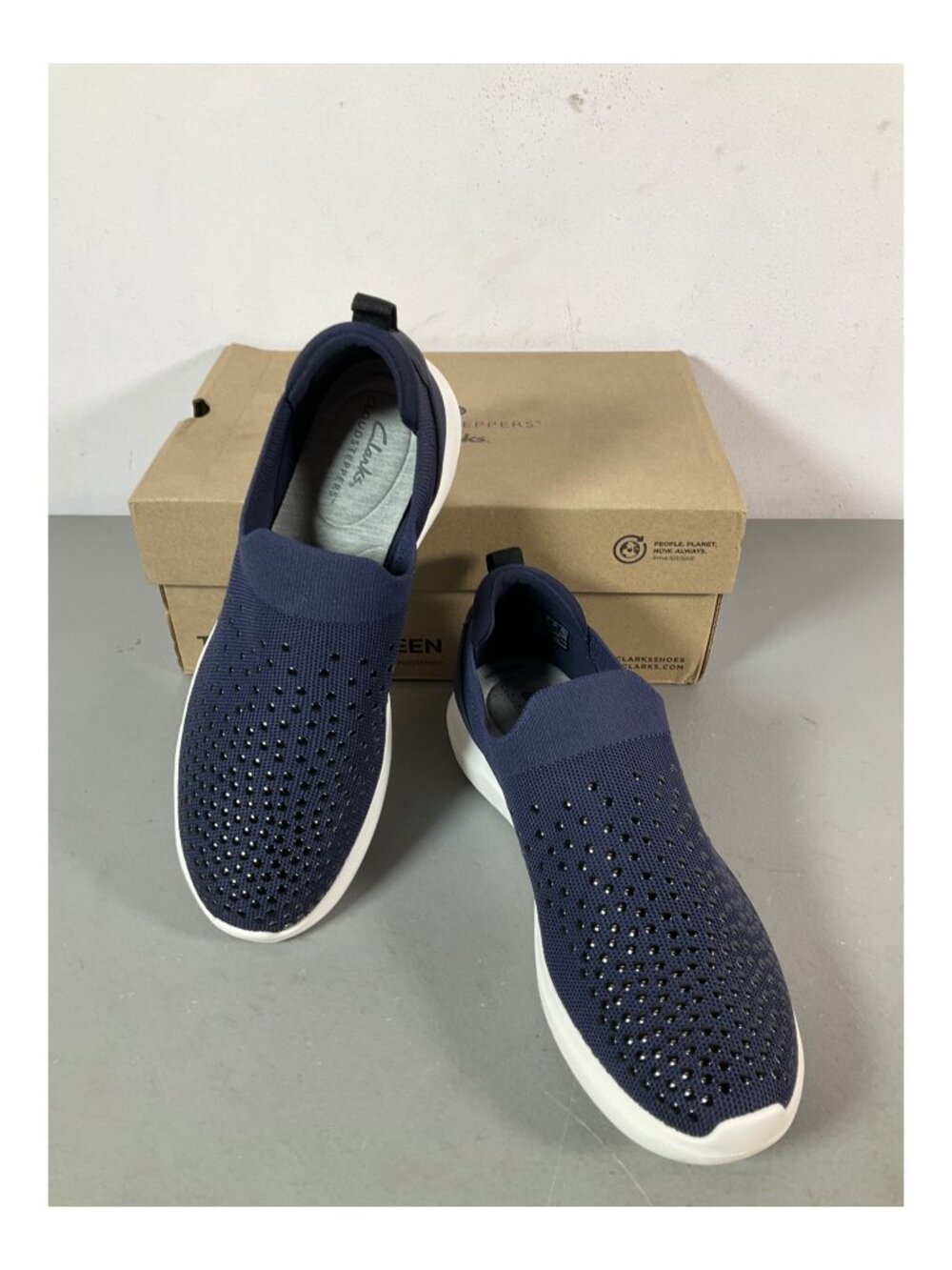Clarks Nova Grove Women's Studded Sneakers, Dark Navy Knit, Comfort Shoes Size 8